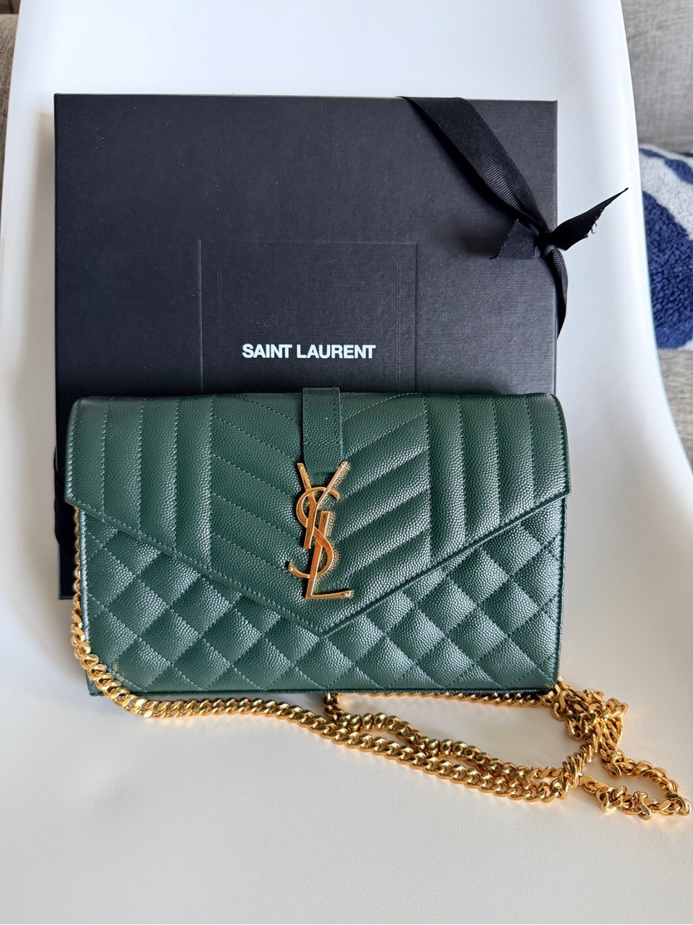 Saint Laurent Green Quilted Chevron Leather Wallet with Gold YSL Logo - Picture 2 of 5